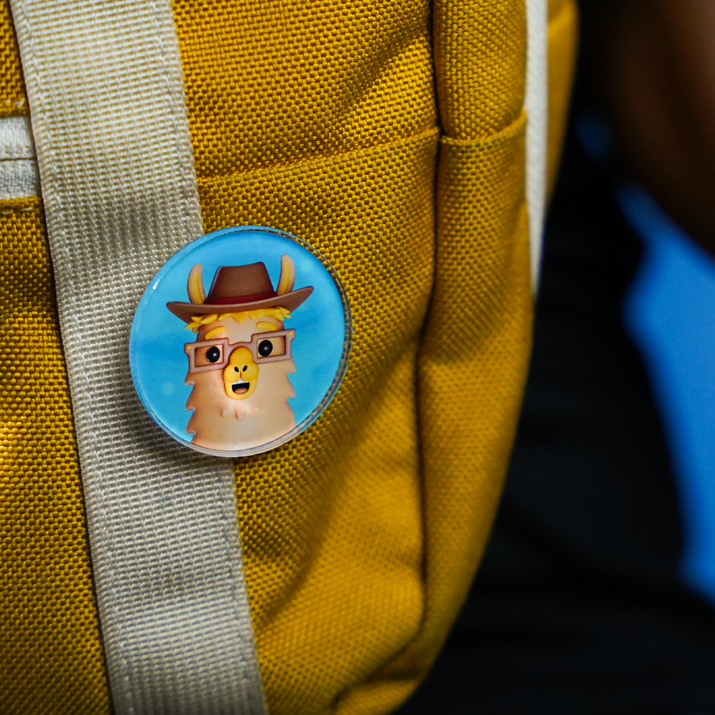 🎉 NEW: 🦙 Lonny The Llama (COLLECTOR'S PIN) 🏆